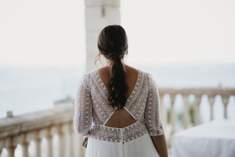 Recogido de novia elegante